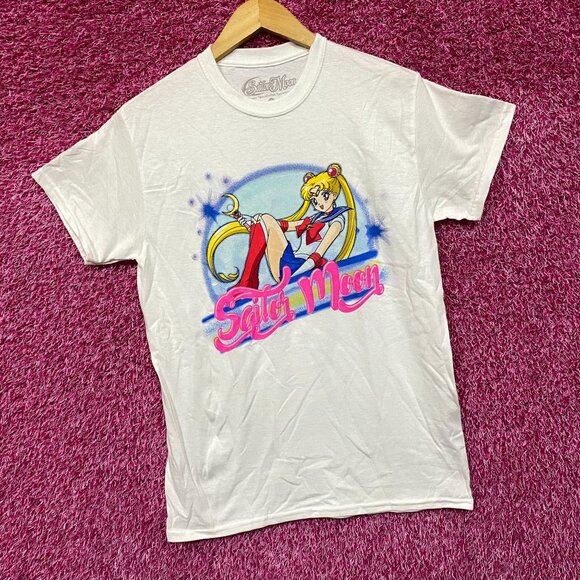 Sailor Moon Usagi Tsukino Airbrush Style Anime T-Shirt Small - Picture 3 of 4